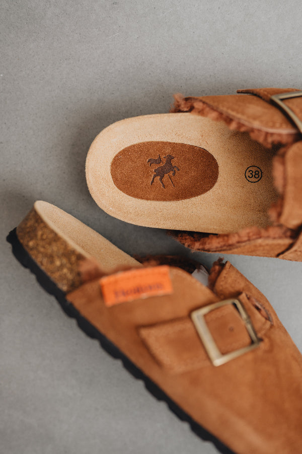 Close up on branded foot bed