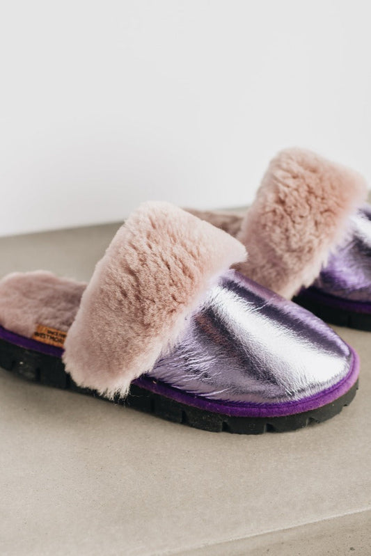 Women slippers in shiny purple
