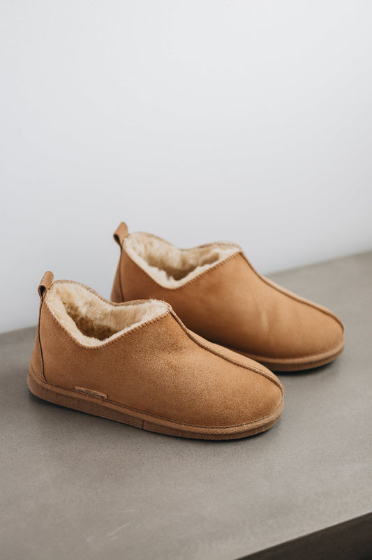 Hetty ankle-high merino sheepskin slippers - side view