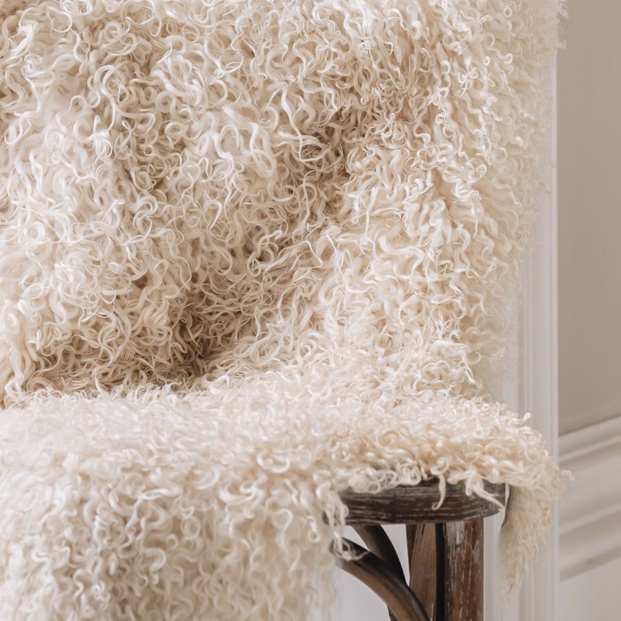British Sheepskin Rug Leicester long wool curly