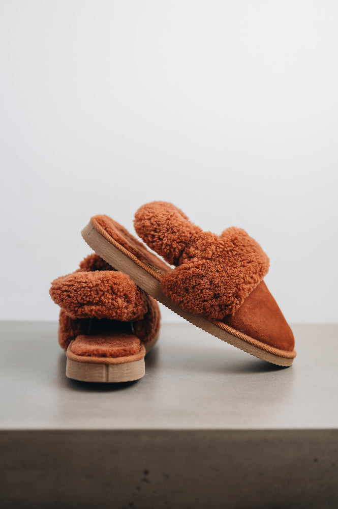 Women's Sheepskin Slipper | LILI