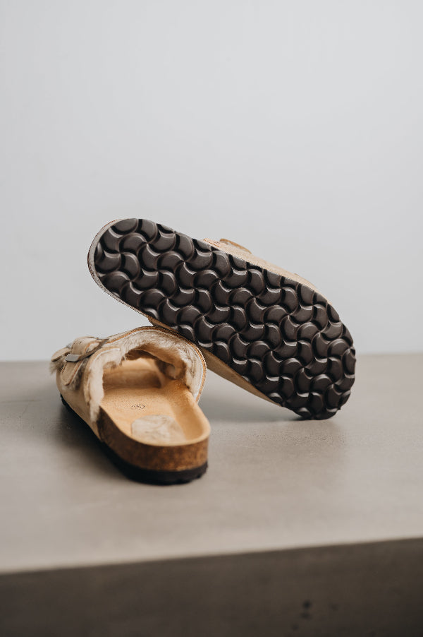 Patterned soul of the vanilla mead sandals