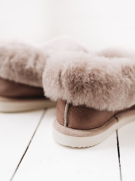 The heel of the Ruby Sheepskin Slippers. Walnut Sheepskin hard soled slippers with Sheepskin Cuff. Westmorland Sheepskins.