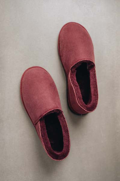 Birds eye view of Tilly Bordeaux sheepskin slipper showing plush natural sheepskin wool inside