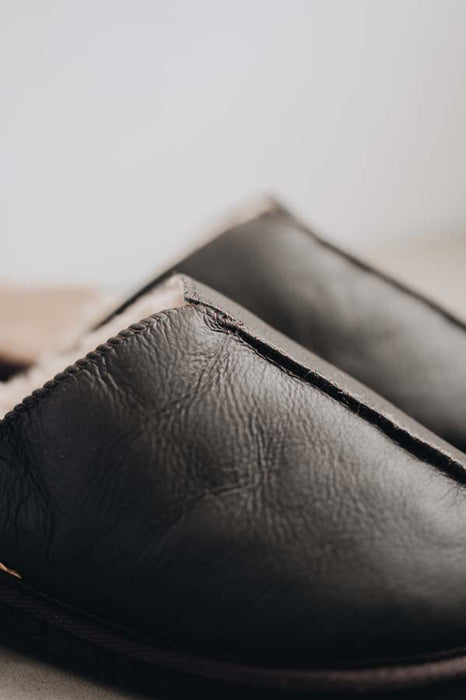 Nappa coffee coloured loafer style sheepskin slipper - Willow close up