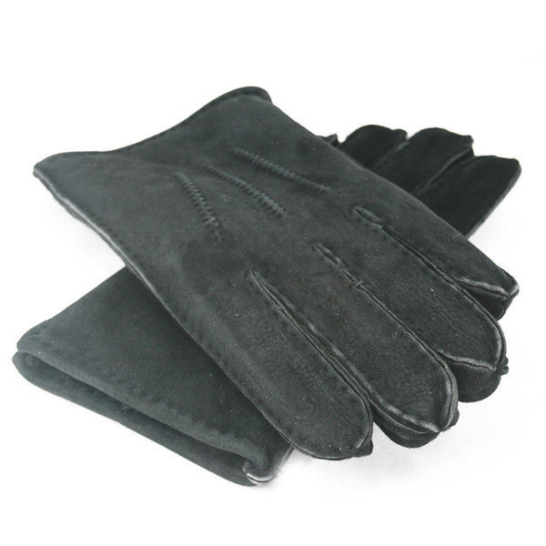 Men's Handsewn Sheepskin Gloves in Black.