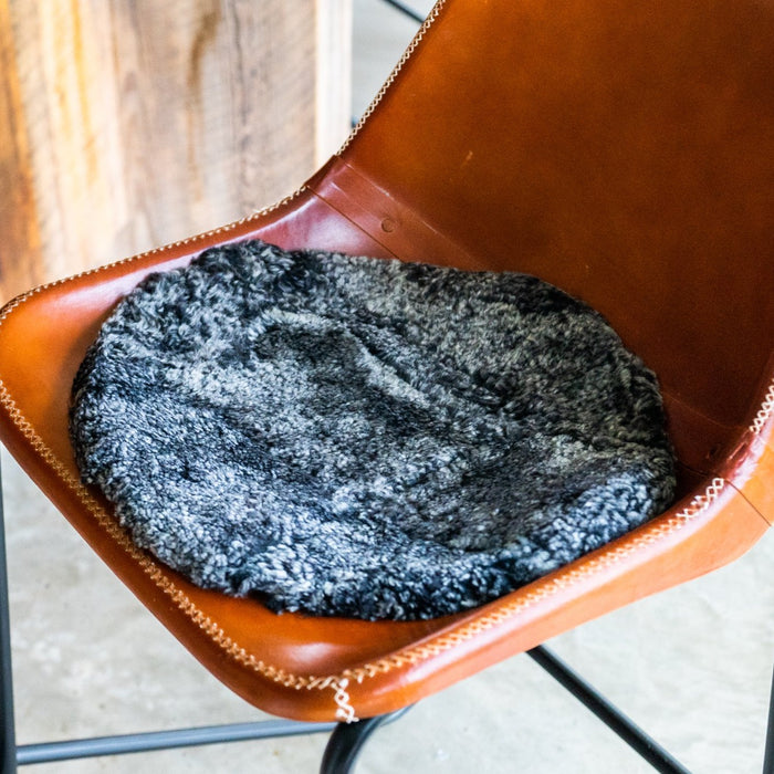 Black Smoke Round Waste Less Sheepskin Padded Seat Pad.
