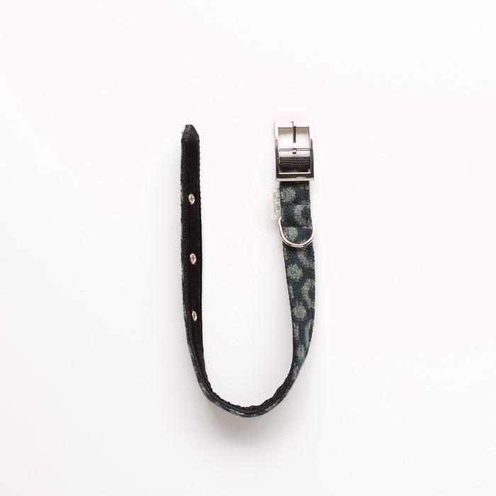 Medium Pure Wool Dog Collar. A teal Halos and Spots wool dog collar, witch chrome adjustable buckle and tag loop.